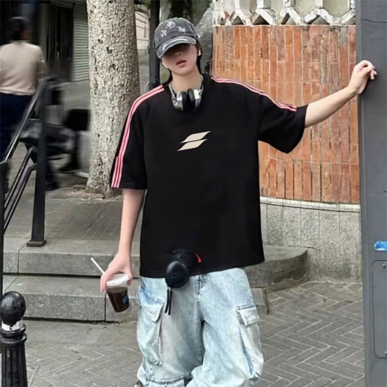 抖音得物品质二开240克宽松纯棉美式潮牌印花三条杠中性风短袖T恤，男装T恤，电商A486-1