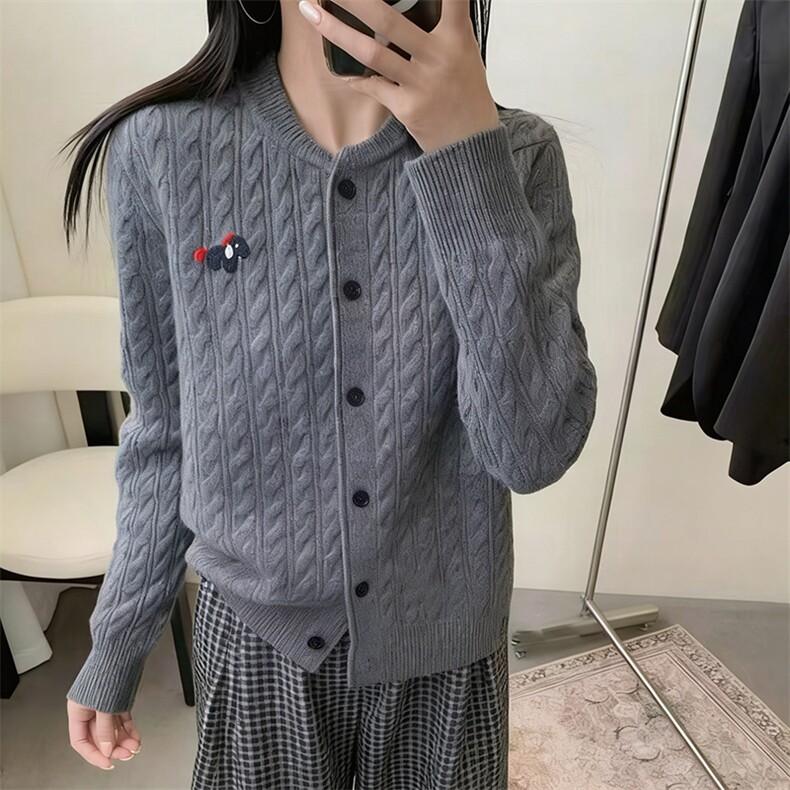 2026年秋季时尚百搭通勤简约休闲圆领麻花小马开衫,女装羊毛衫,新胜羊绒