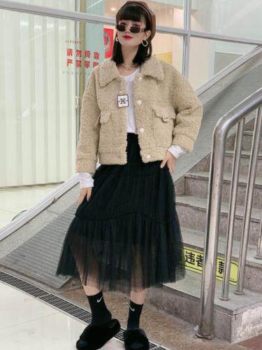 娃娃领短款大口袋皮毛一体，女装，昕叶良品