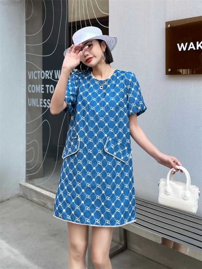 重工刺绣牛仔连衣裙，女装连衣裙，时代公主