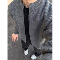 灰色