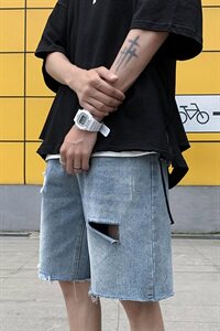 现货夏季男士韩版宽松破洞牛仔短裤港风五分裤子薄款-D图片