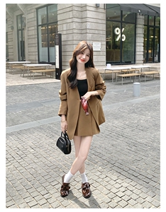 卡其色通勤老钱风西装套装女2025春秋季新款显瘦外套半身裙两件套图片