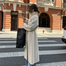 2025年夏季常规中长款长袖纯色系带时尚百搭双面呢大衣简约大方，女装双面呢大衣，蒙绒特