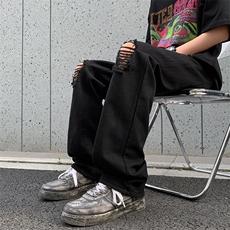 黑色