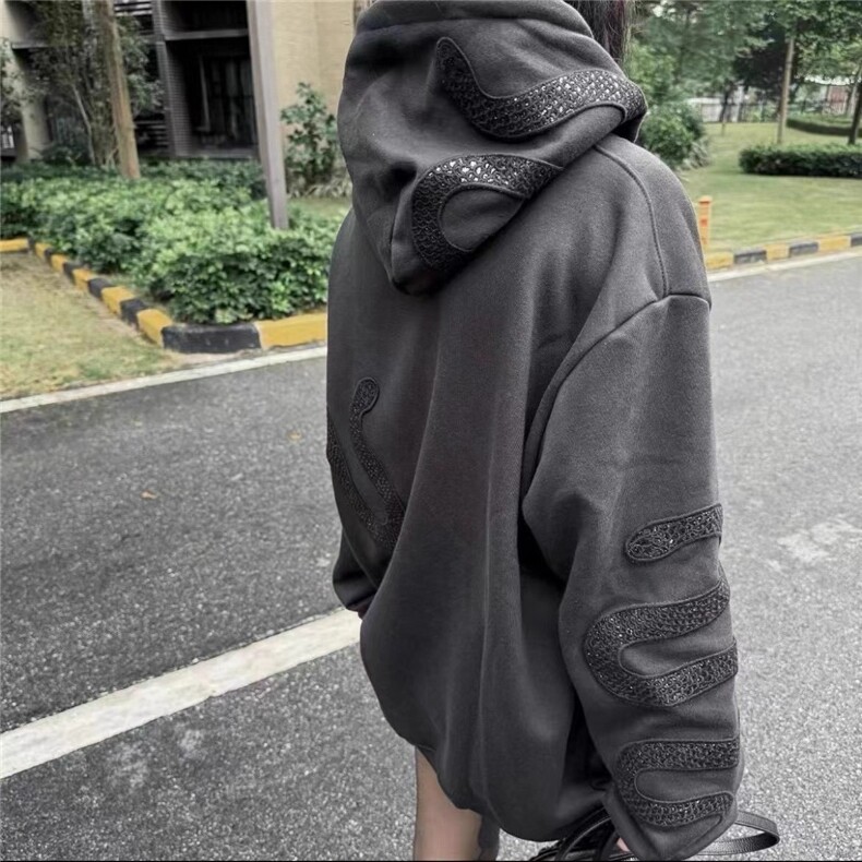 W10309-P70网图现货美式高街暗黑曼巴蛇刺绣亮片高克重套头卫衣,男装卫衣,星座1608