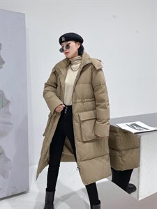 减龄长款立领连帽羽绒服,女装羽绒服,祖玛