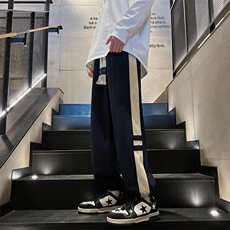 藏青色