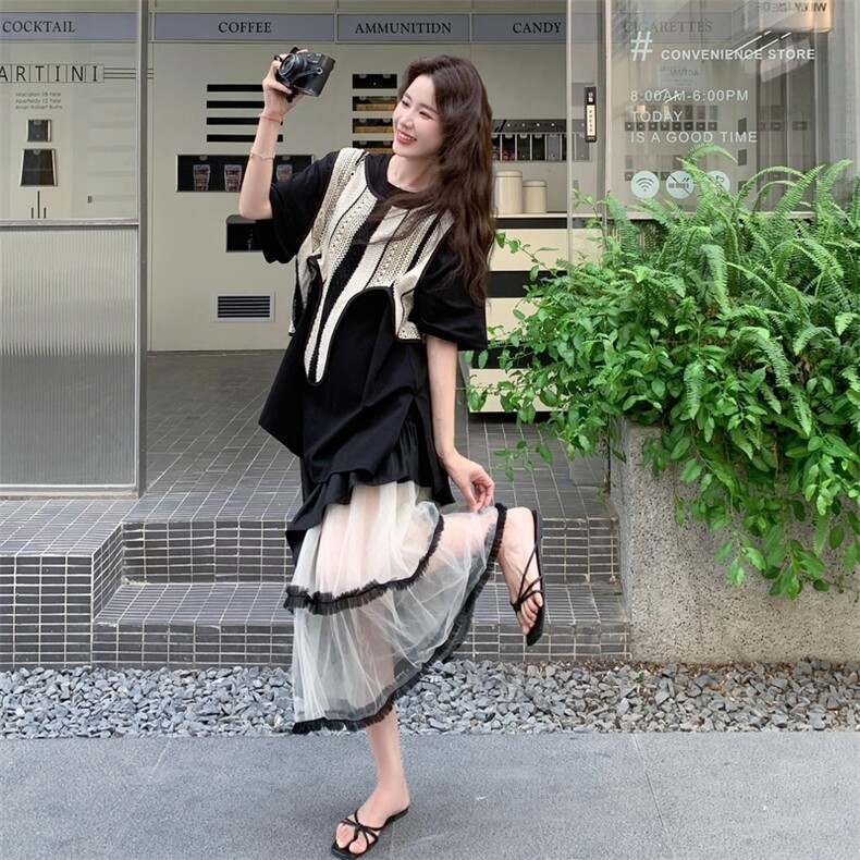 法式时尚设计感套装女2025年夏季撞色马甲T恤半身裙三件套图片