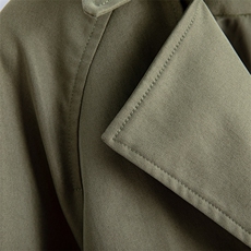 水衣源2795款军绿色短款时尚休闲风衣女，女装风衣，水衣源