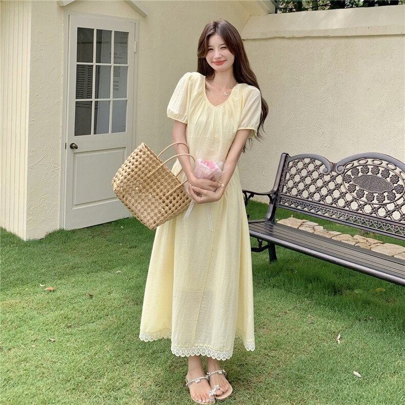 法式蕾丝花边浅黄色连衣裙女夏2025新款小个子显瘦爆款巨好看裙子,女装连衣裙,蝶眷