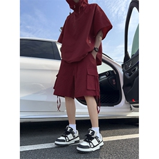 酒红色