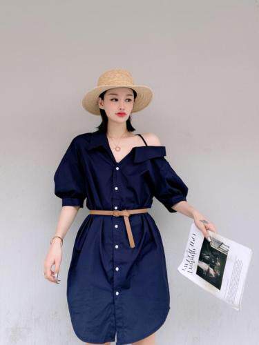 斜肩配腰带连衣裙，女装连衣裙，玩美