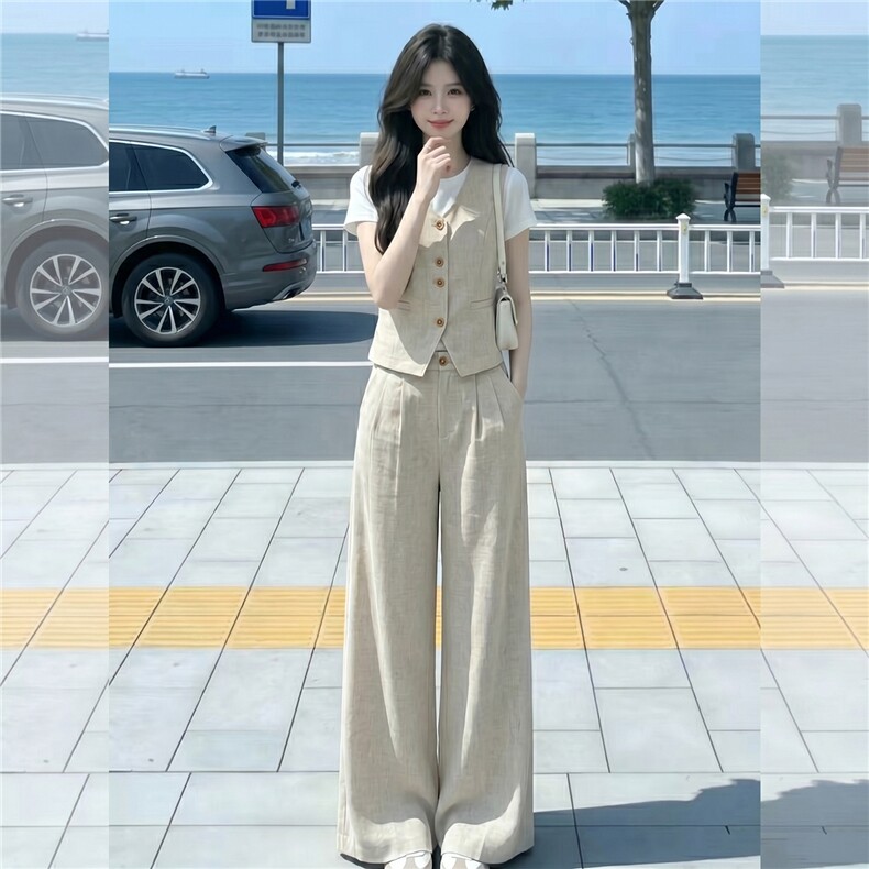 韩版休闲运动套装女款圆领纽扣马甲上衣内搭白色T恤阔腿裤三件套图片 韩版休闲运动套装女款圆领纽扣马甲上衣内搭白色T恤阔腿裤三件套图片