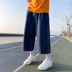 深蓝色