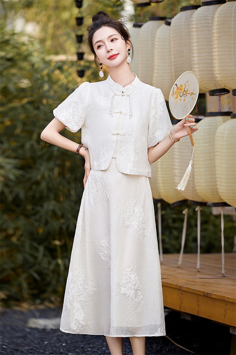 中式连衣裙女2024夏季新款复古盘扣时尚刺绣改良旗袍套装裙两件套,女装连衣裙,拾衣