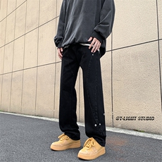 黑色