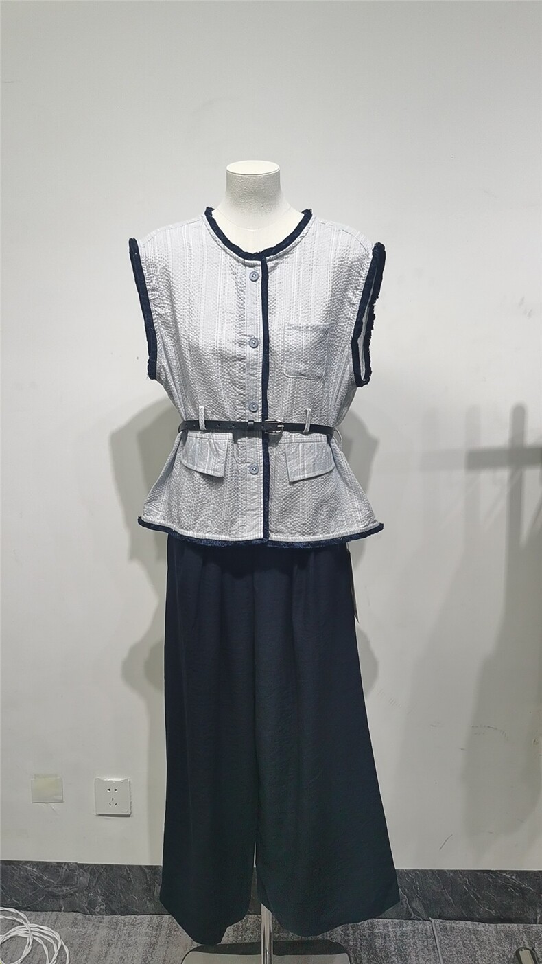 2025时尚百搭拼色无袖衬衣裤子百搭时尚，女装衬衫，翩雅女装供货