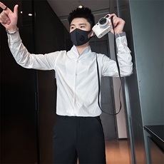 白色