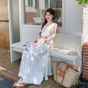 白色假两件刺绣花边连衣裙2025新款女春夏小香风流行高级感背心裙图片