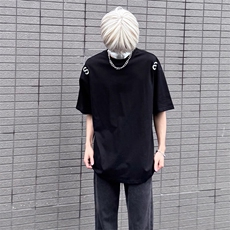 黑色