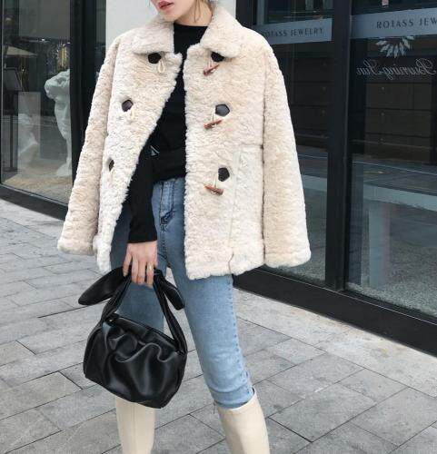 冬季皮毛一体，莫卡熊面料手感超柔软，女装，米朵拉