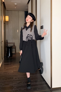 新中式国风千鸟格马甲套装女2025春秋新款收腰显瘦衬衫长裙两件套图片