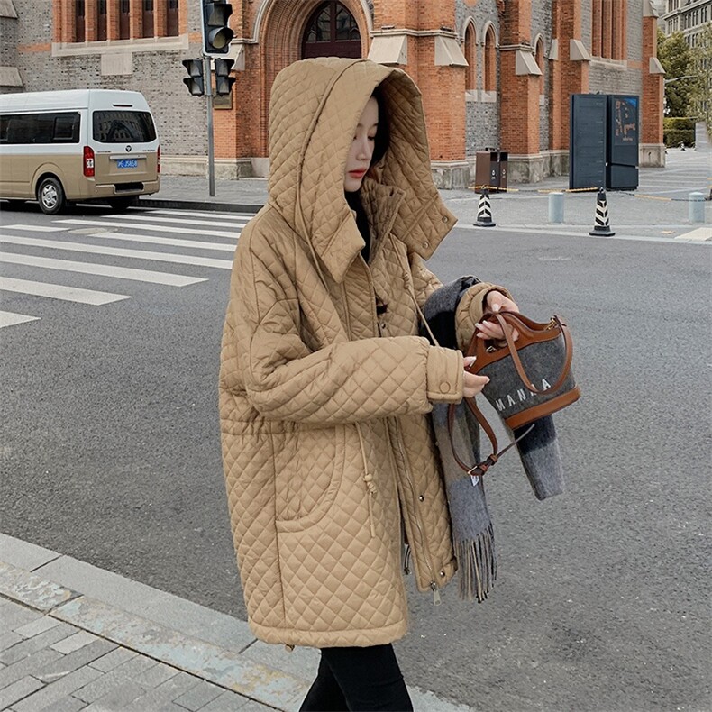 冬款现货宽松菱形格绗缝棉服293-062,女装棉衣/棉服,菡迪欧娜