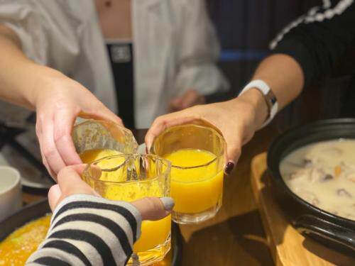 当下网红新，哇塞款，女装，春霓公主