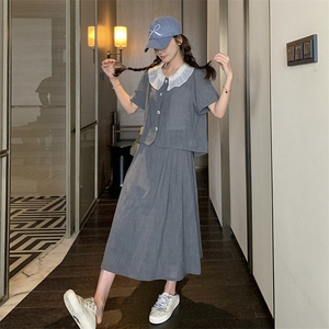 灰色减龄小香风套装裙女2025夏季新款娃娃领短袖衬衫半身裙两件套图片