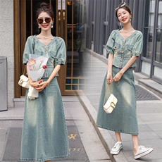 2023年夏季新款女装时尚休闲减龄上衣加半裙牛仔套装，女装套装/套裙，韩蜜菓