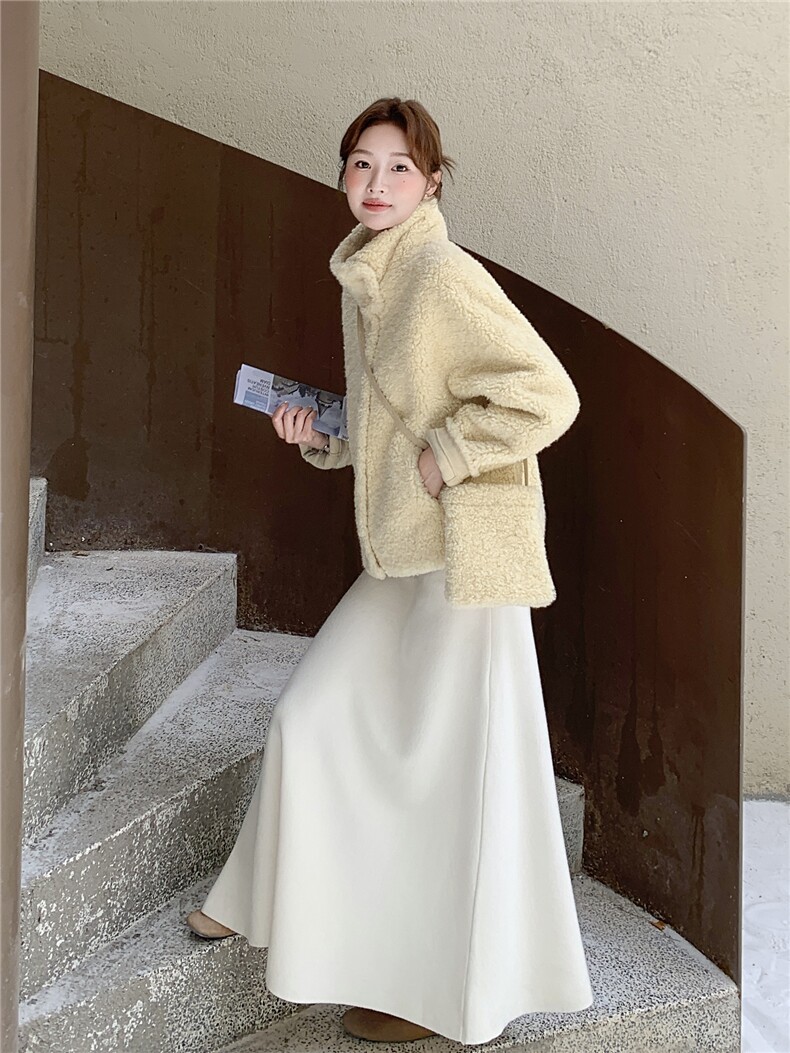 210-3291-P185-k268奶黄色甜美立领皮毛一体加厚短外套,女装羊羔毛/颗粒绒,韩蜜菓