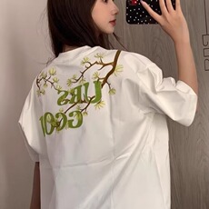 白色