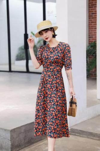 韩版碎花连衣裙，女装连衣裙，依启蒙