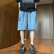 深蓝色