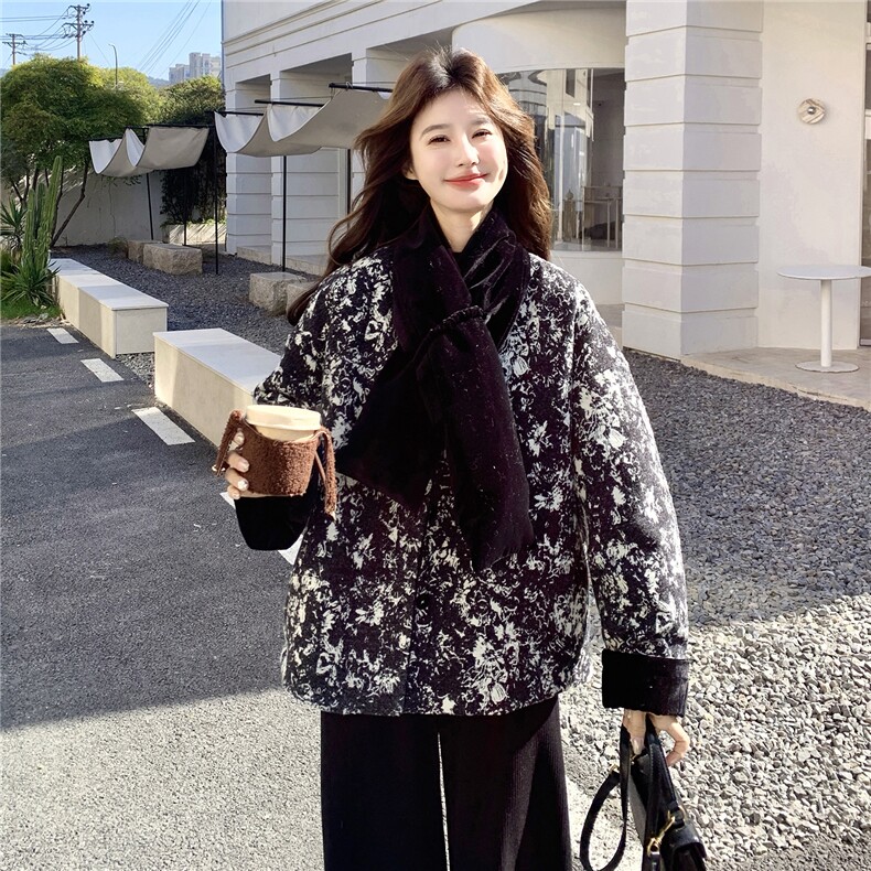 现货：冬季新款新中式印花高级感风圆领羽绒服（90白鸭绒）图片