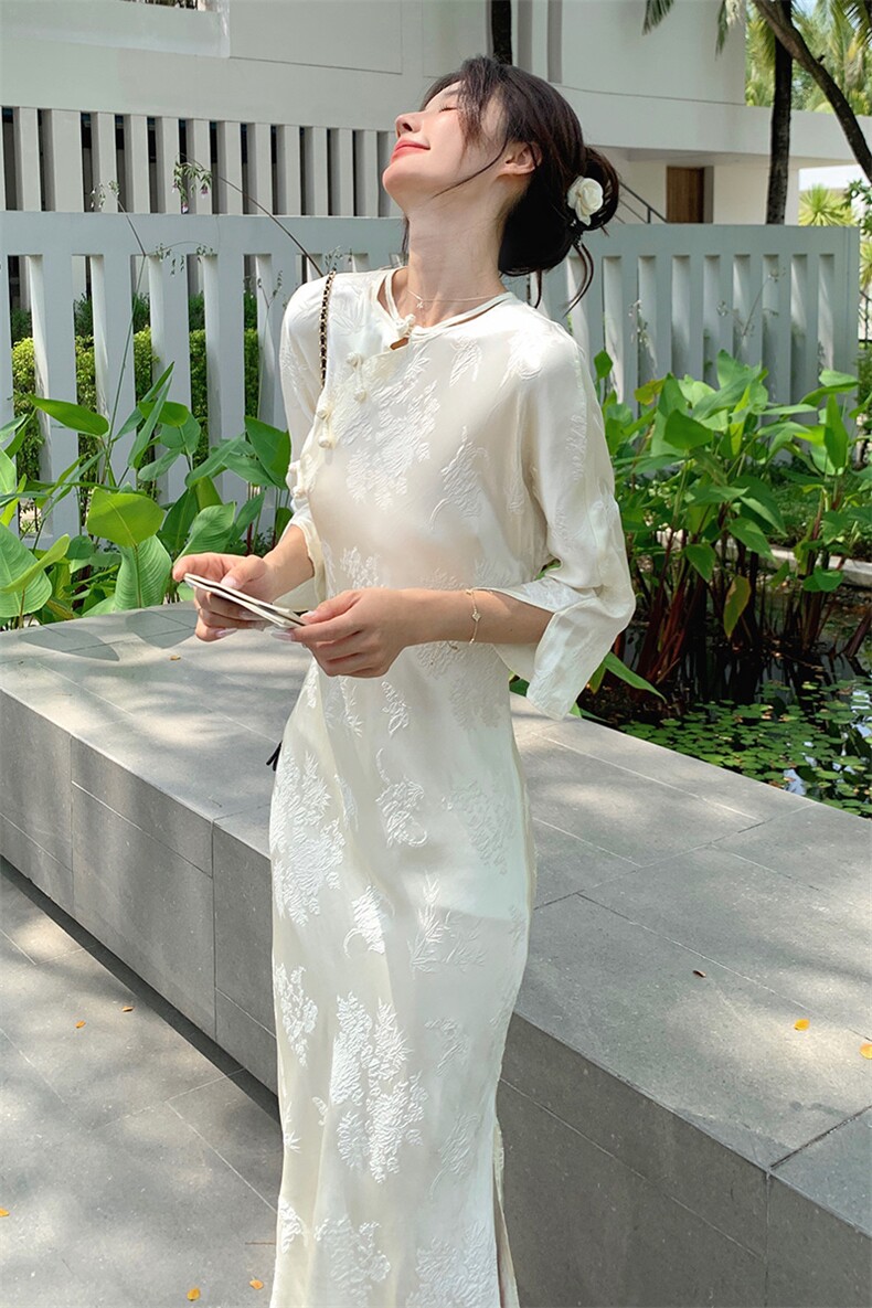 梅蓝竹菊浮雕提花新中式改良旗袍连衣裙真丝裙长裙春夏装新款,女装连衣裙,红龙果
