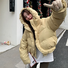 奶黄色羽绒服女冬季2025新款高级感韩系小个子流行短款面包服加厚，女装羽绒服，2D143
