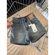 蓝色