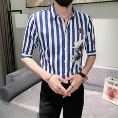 蓝色