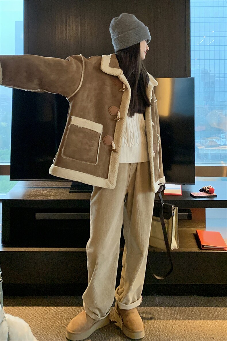现货24秋皮毛一体羊羔毛短外套9025-P185-K268,女装短外套,2C305