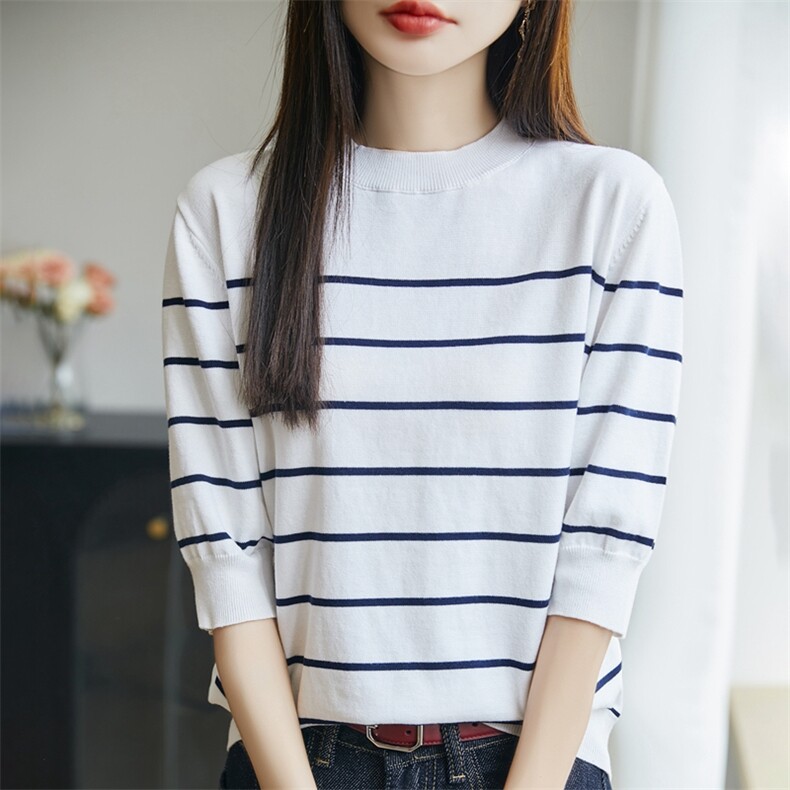 2025年秋季新款百搭女士斑纹圆领针织衫，女装针织衫/毛衣，丹芙娇羊绒