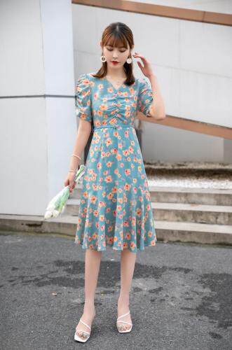 （现货）连衣裙，女装连衣裙，伊娜蕾尔