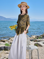 25夏印花时尚不规则短袖上衣宽松大码遮肉减龄阔腿裤两件套装女，女装套装/套裙，缘衣格