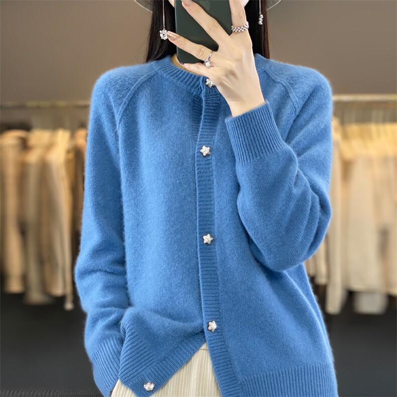2025秋季新款毛衣女遮肚宽松显瘦早秋百搭针织新款圆领开衫上衣女,女装羊毛衫,大美人高端店