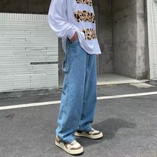 浅蓝色
