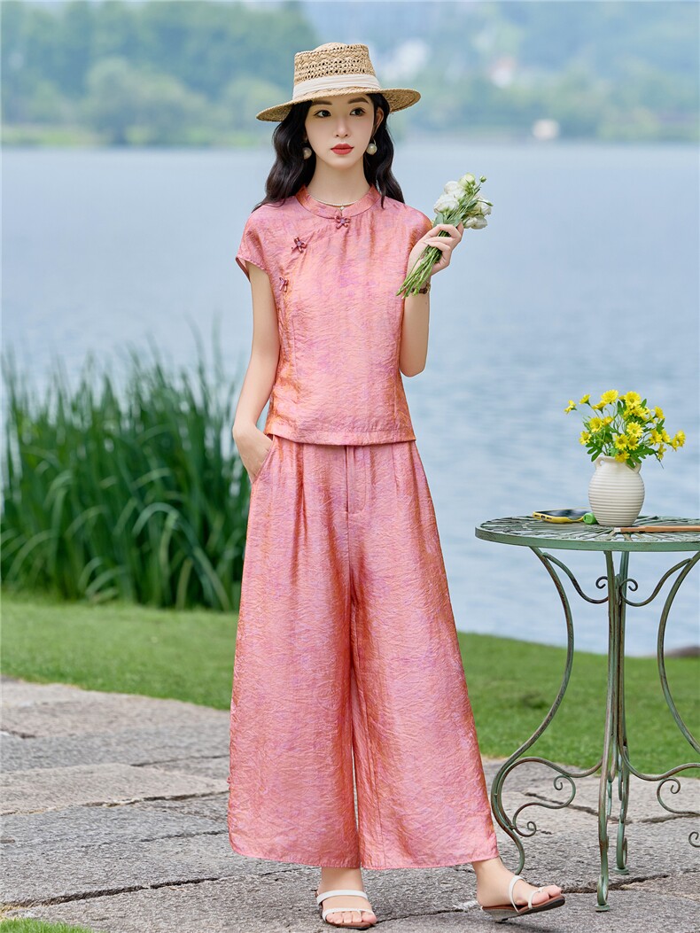 （现货）新中式时尚立领套装2026夏季新款提花修身显瘦气质套裤,女装套装/套裙,难舍钰依