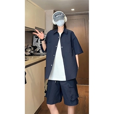 藏青色