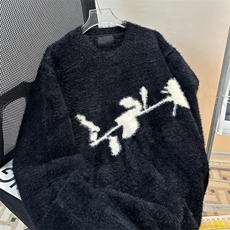 黑色