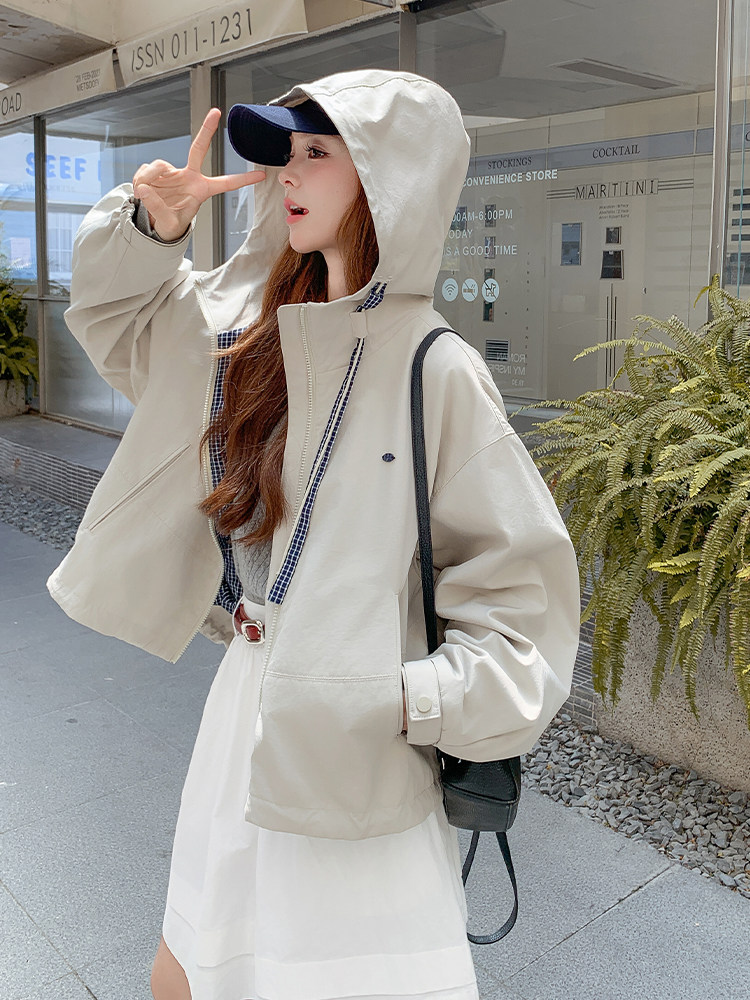 休闲风连帽外套女2025秋季新款今年流行设计感宽松百搭时尚夹克图片